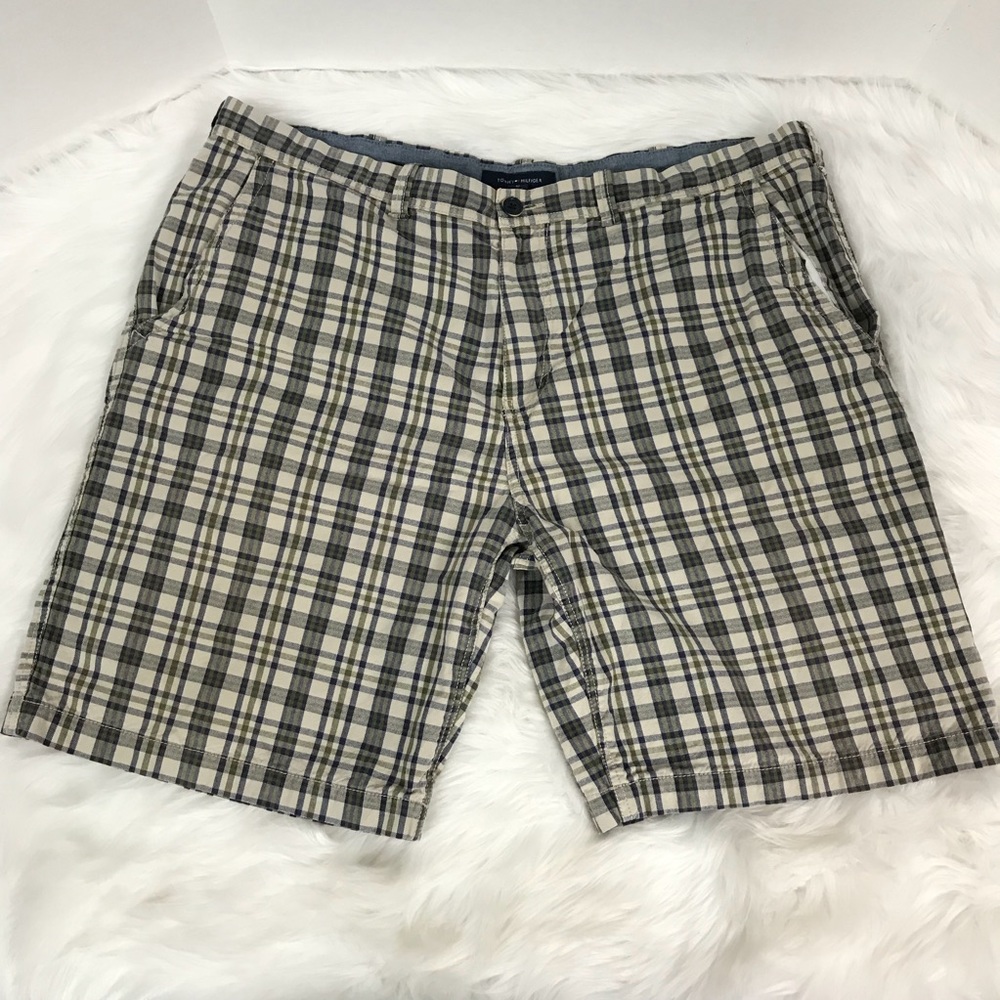 Tommy Hilfiger Plaid Casual Flat Walking Shorts